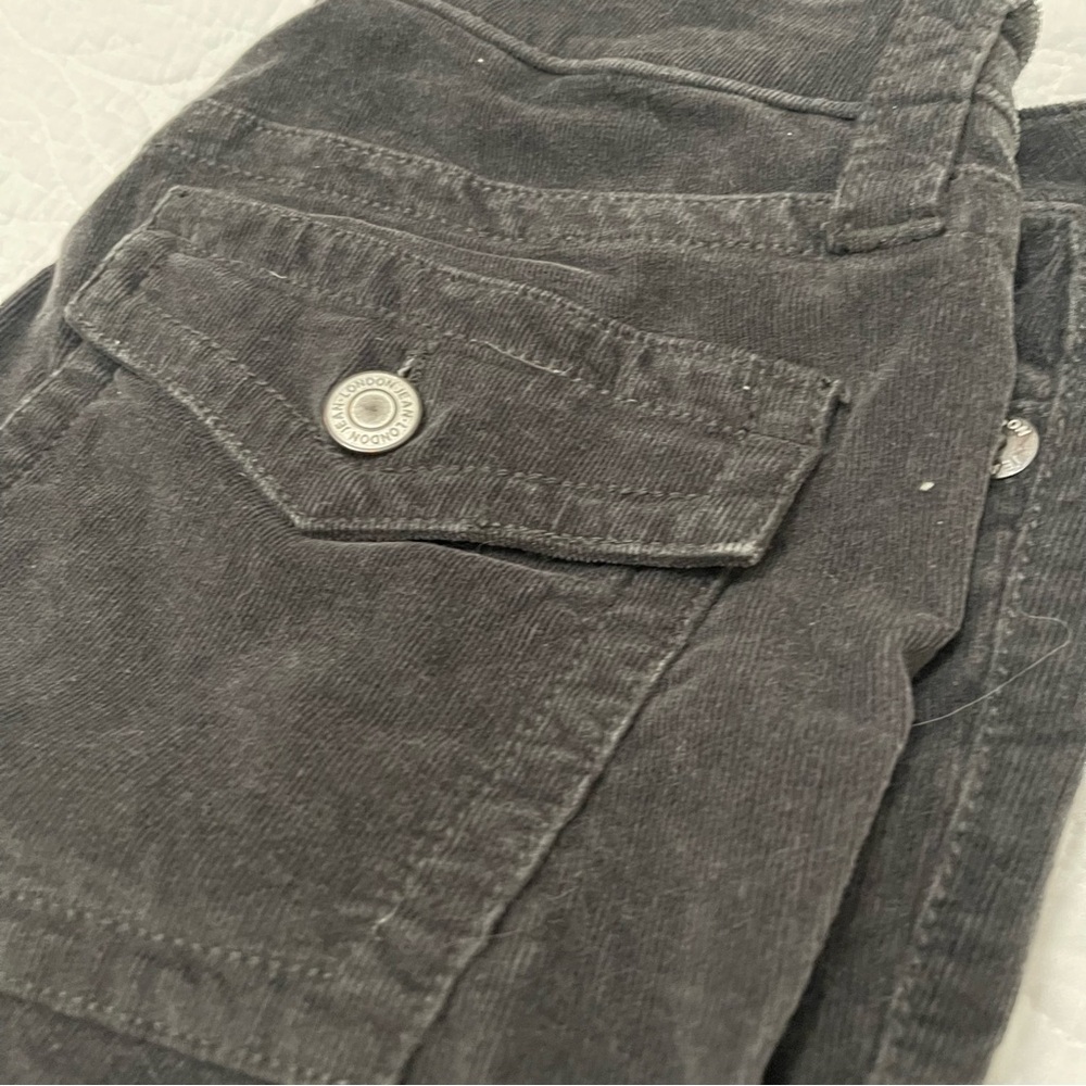 Woman’s Black Jeans 10 Short - Picture 2 of 6